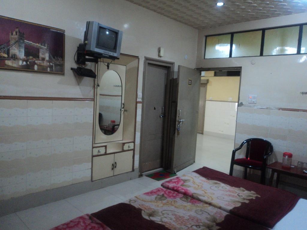 Hotel Jyoti Varanasi Eksteriør billede