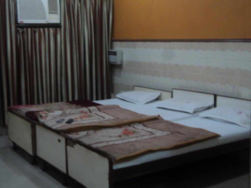 Hotel Jyoti Varanasi Eksteriør billede